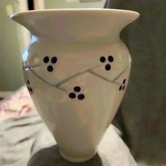 Vintage Salt Glazed Pottery Cobalt Blue DotDesign  Vase 6.5" tall 5" wide - Picture 1 of 6